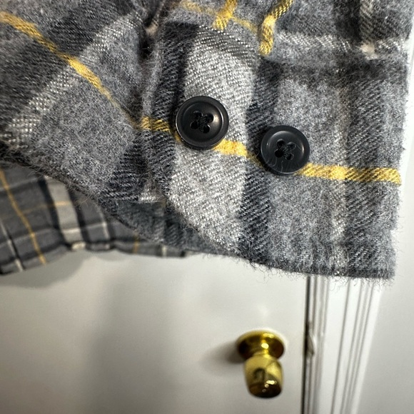 L. L. Bean Mens XL Reg Flannel Plaid Gray Black Yellow Button Up. Thick Warm. - Picture 7 of 10
